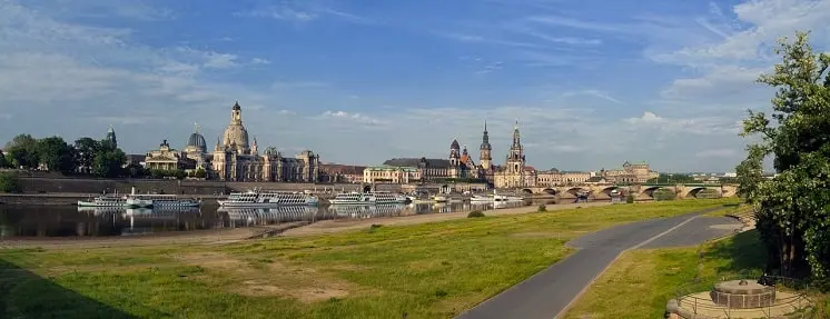 In Dresden wird in der St. Petersburger Straße jetzt auch die Geschwindigkeit gemessen.